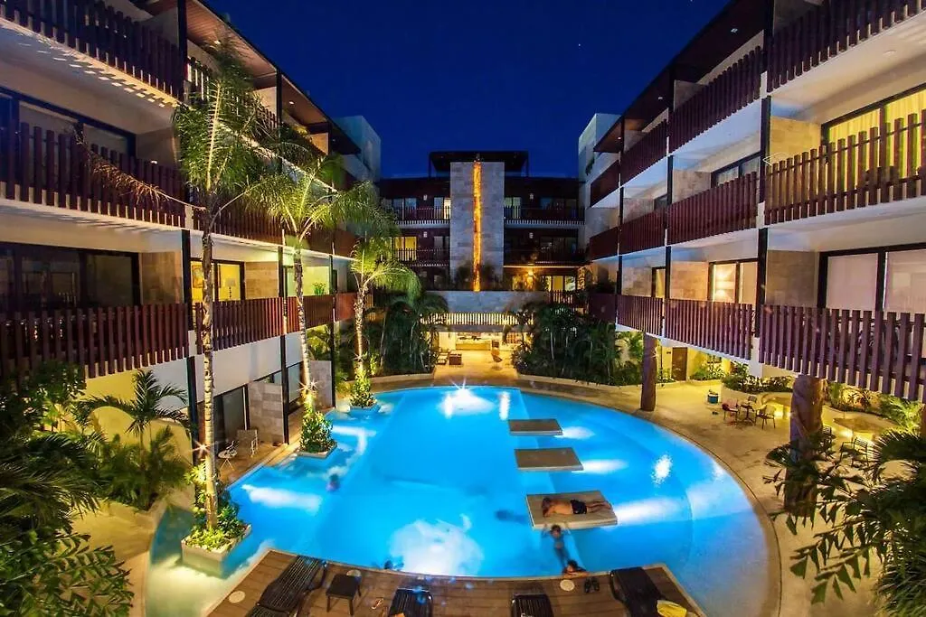 Paradise: 2 Bed 2 Bath Downtown Appartement Playa del Carmen