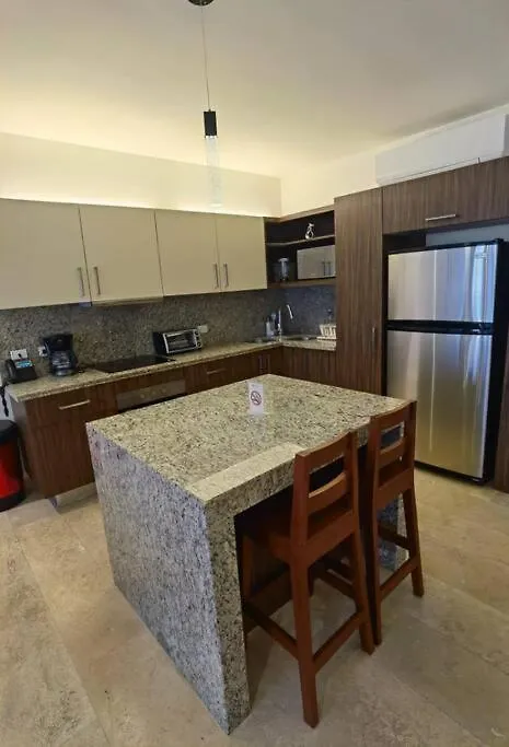Paradise: 2 Bed 2 Bath Downtown Appartement Playa del Carmen